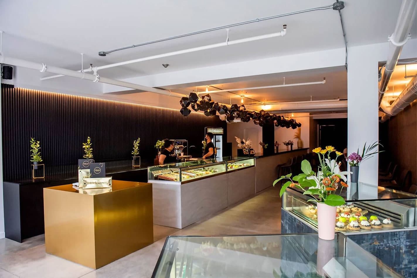 Delysees Luxury Desserts — image 2